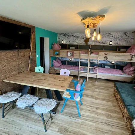 Appartement Zur Gluecklichen Gams - Mit Huettenvibes In Fuer 1-8 Gaeste