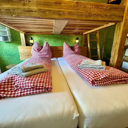 Zur Gluecklichen Gams - Mit Huettenvibes In Fuer 1-8 Gaeste Appartement *